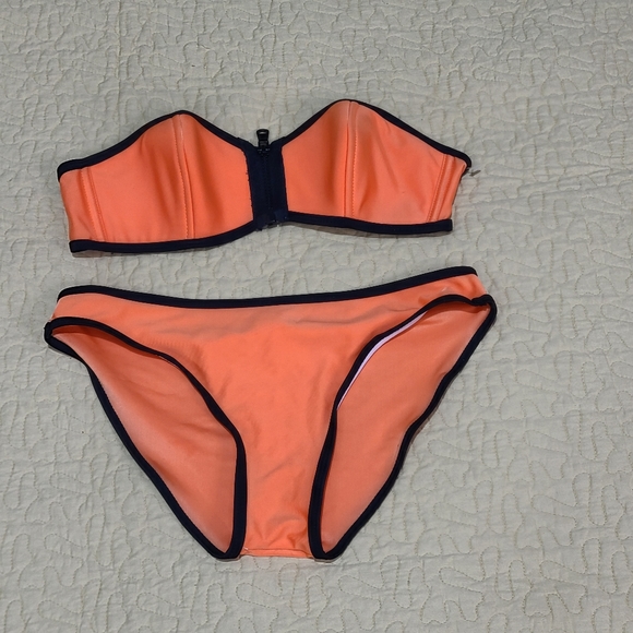 2 Piece Neoprene bikini size M - Picture 6 of 11